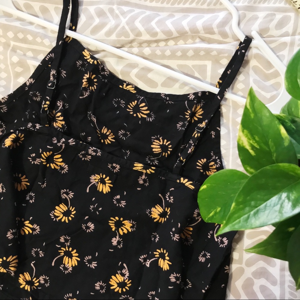 UO Cropped Tank Top - Picture 2 of 2
